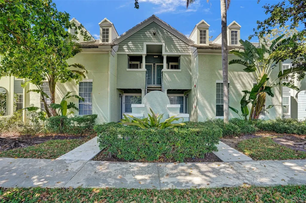 1050 Crystal Way Delray Beach FL 33444