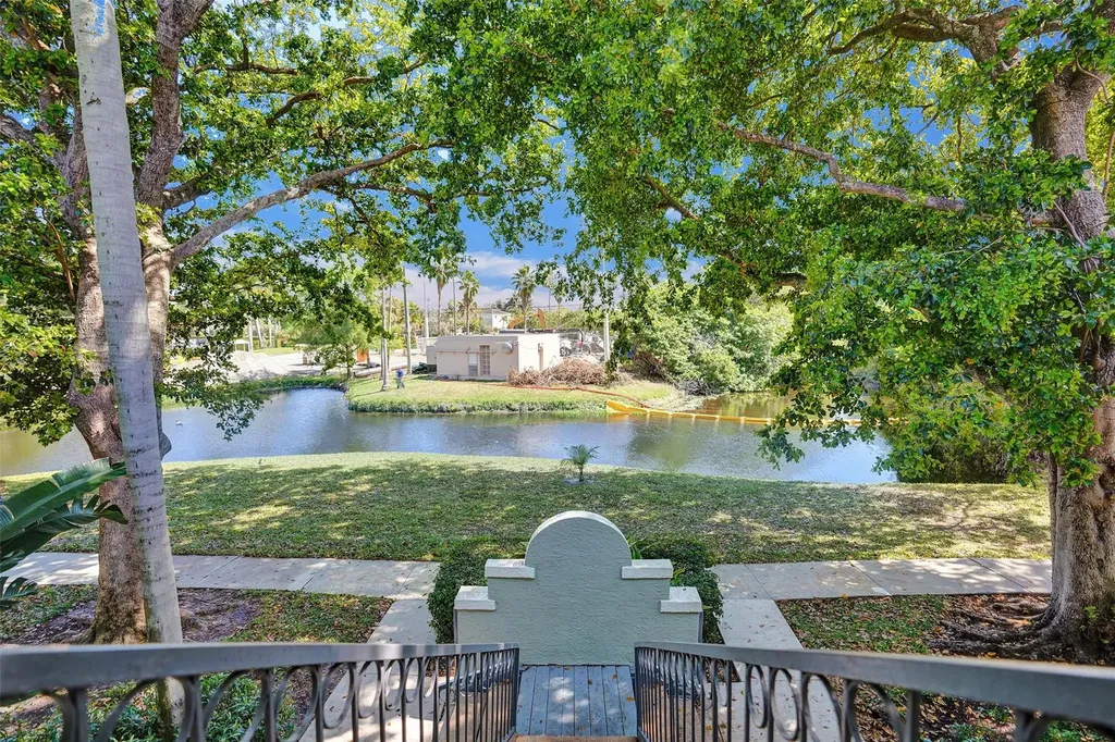1050 Crystal Way Delray Beach FL 33444