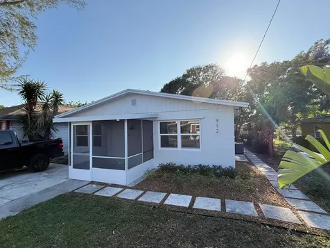 912 SE Tarpon Avenue Stuart FL 34994