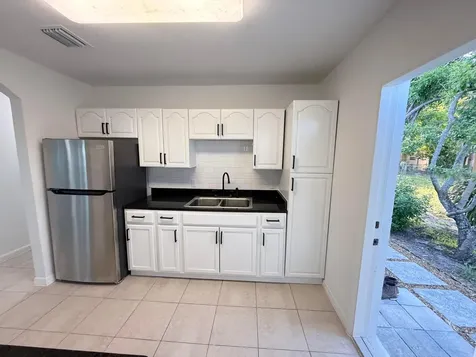 912 SE Tarpon Avenue Stuart FL 34994