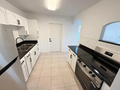 912 SE Tarpon Avenue Stuart FL 34994
