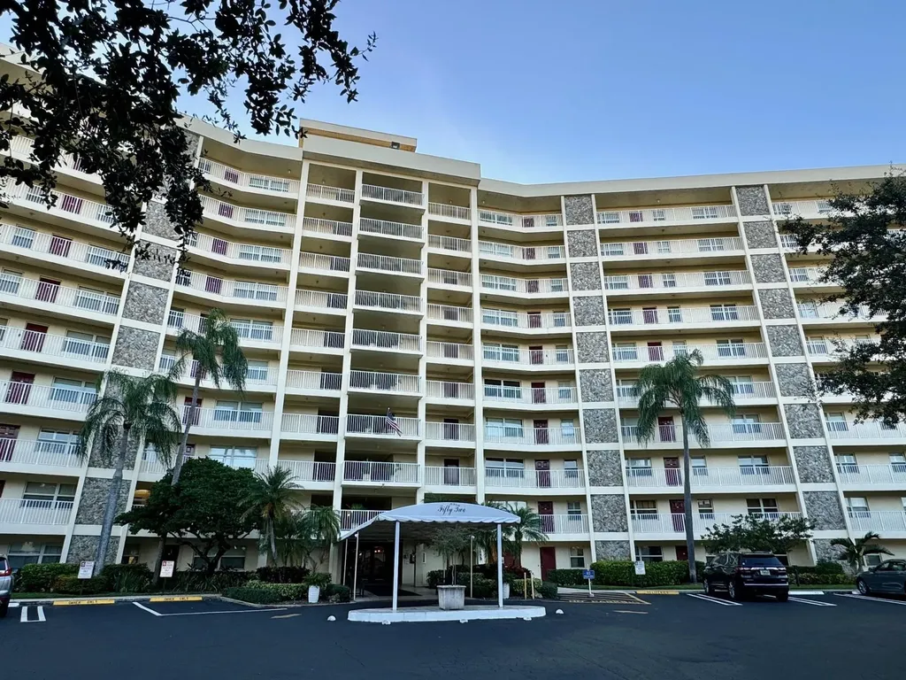 3095 N Course Drive Pompano Beach FL 33069
