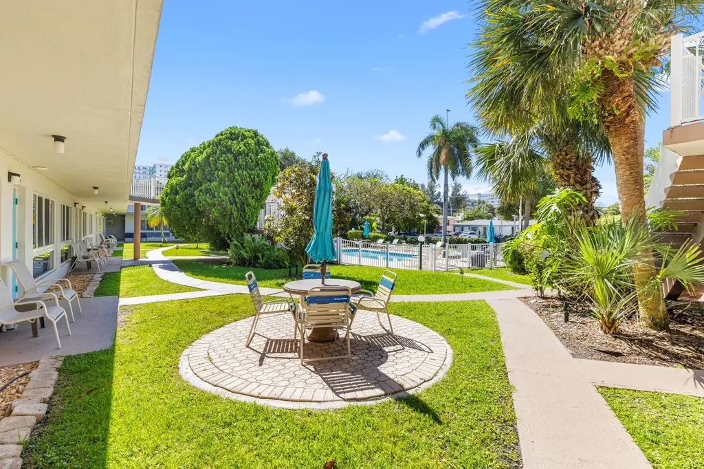 3225 NE 16th Street Pompano Beach FL 33062