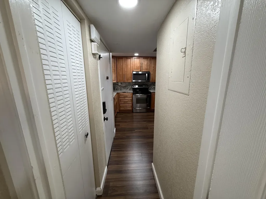9491 Evergreen Place Davie FL 33324