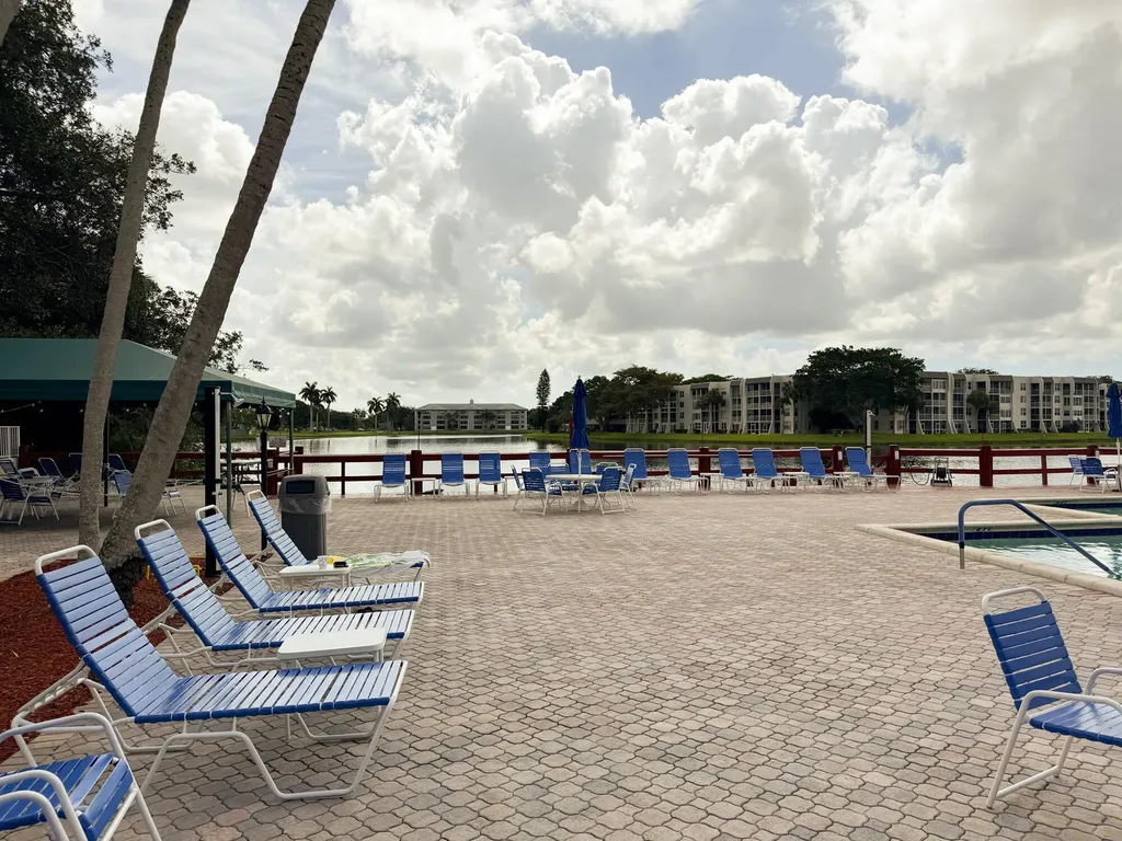 9491 Evergreen Place Davie FL 33324