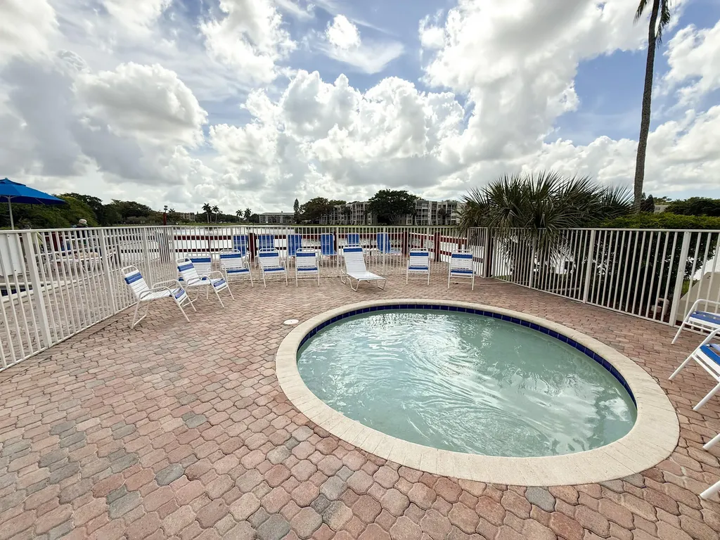 9491 Evergreen Place Davie FL 33324