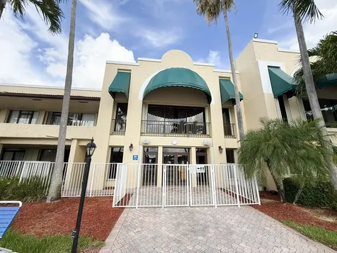 9491 Evergreen Place Davie FL 33324