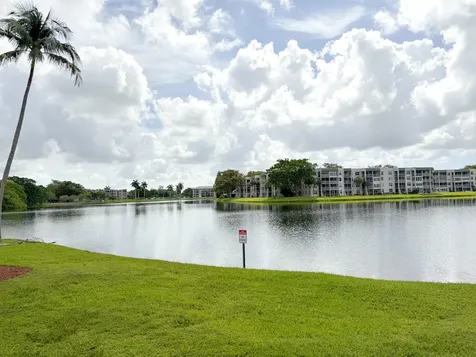 9491 Evergreen Place Davie FL 33324