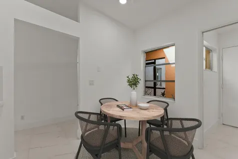 8273 Springtree Road Boca Raton FL 33496