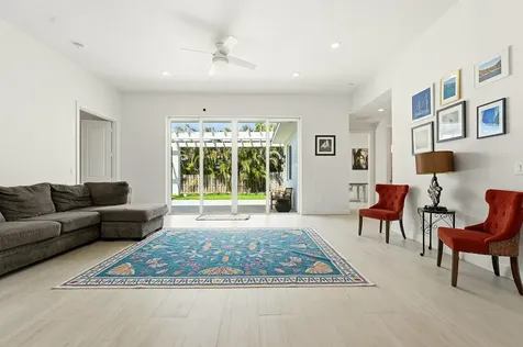 1123 Granada Hutchinson Island FL 34949