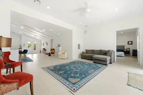 1123 Granada Hutchinson Island FL 34949