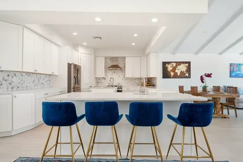 1123 Granada Hutchinson Island FL 34949