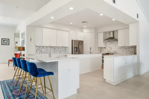 1123 Granada Hutchinson Island FL 34949