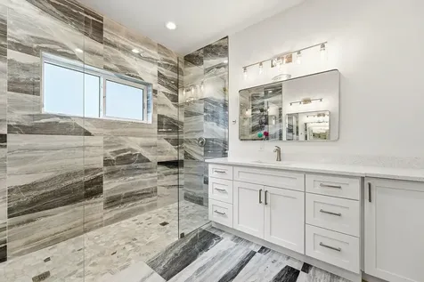 1123 Granada Hutchinson Island FL 34949