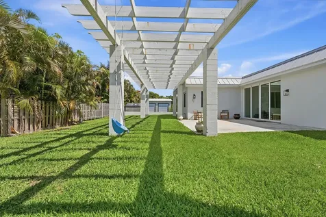 1123 Granada Hutchinson Island FL 34949