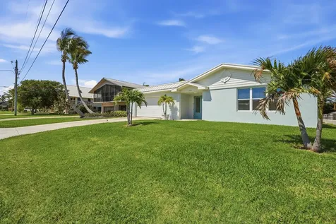 1123 Granada Hutchinson Island FL 34949