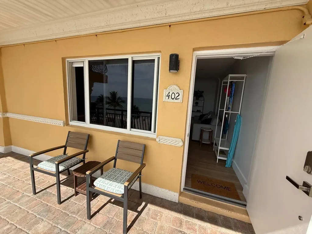 1815 N Surf Road Hollywood FL 33019