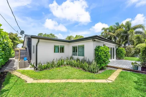 3420 NE 17th Terrace Oakland Park FL 33334