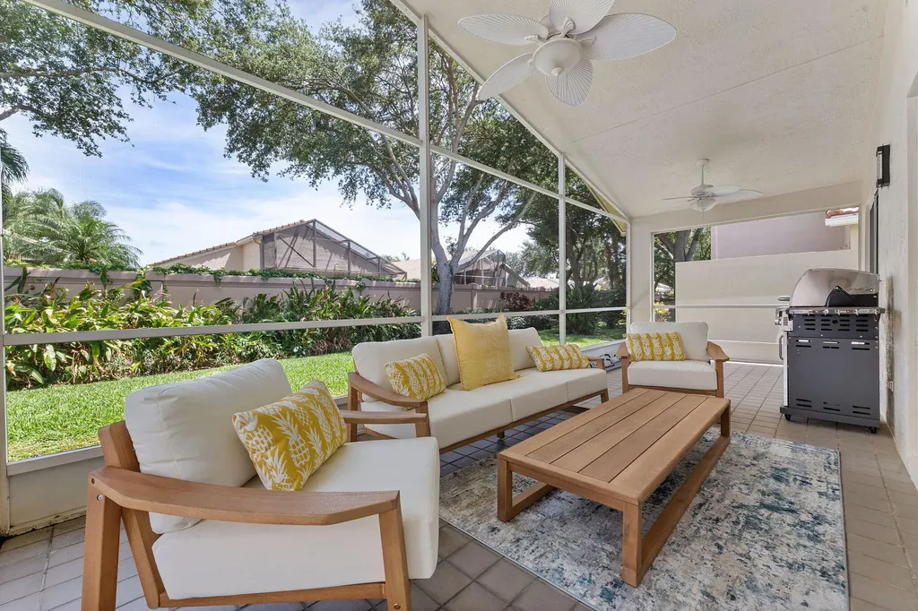 6887 Viale Elizabeth Delray Beach FL 33446