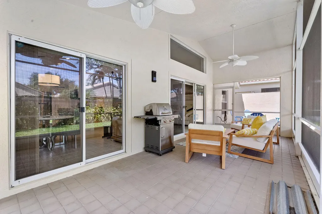 6887 Viale Elizabeth Delray Beach FL 33446