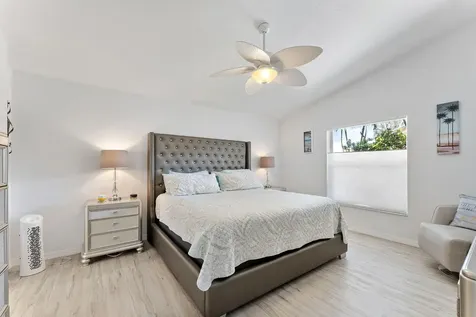 6887 Viale Elizabeth Delray Beach FL 33446