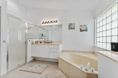 6887 Viale Elizabeth Delray Beach FL 33446