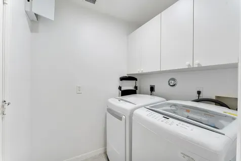 6887 Viale Elizabeth Delray Beach FL 33446