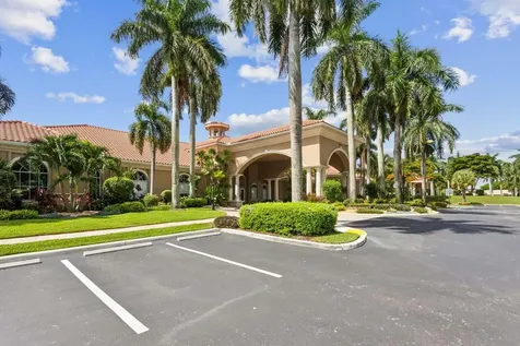6887 Viale Elizabeth Delray Beach FL 33446