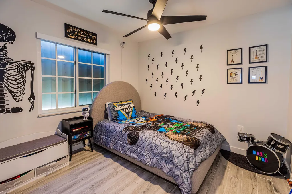 9058 NW 192nd Terrace Miami Lakes FL 33018