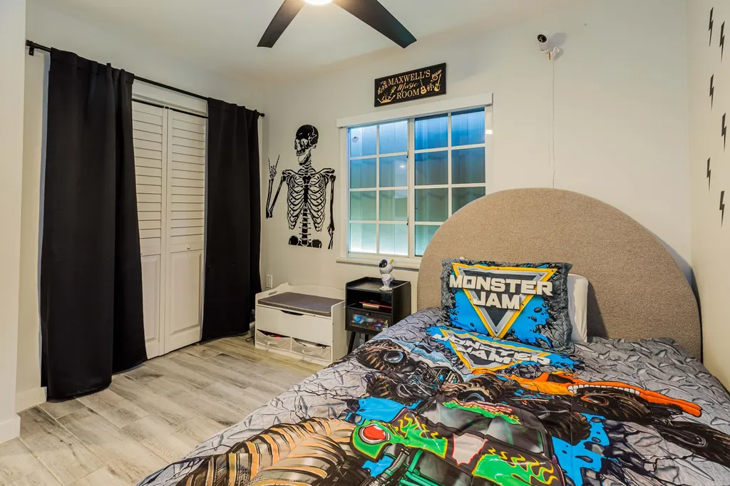 9058 NW 192nd Terrace Miami Lakes FL 33018