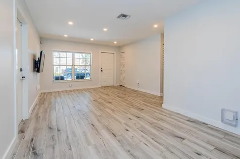 9058 NW 192nd Terrace Miami Lakes FL 33018