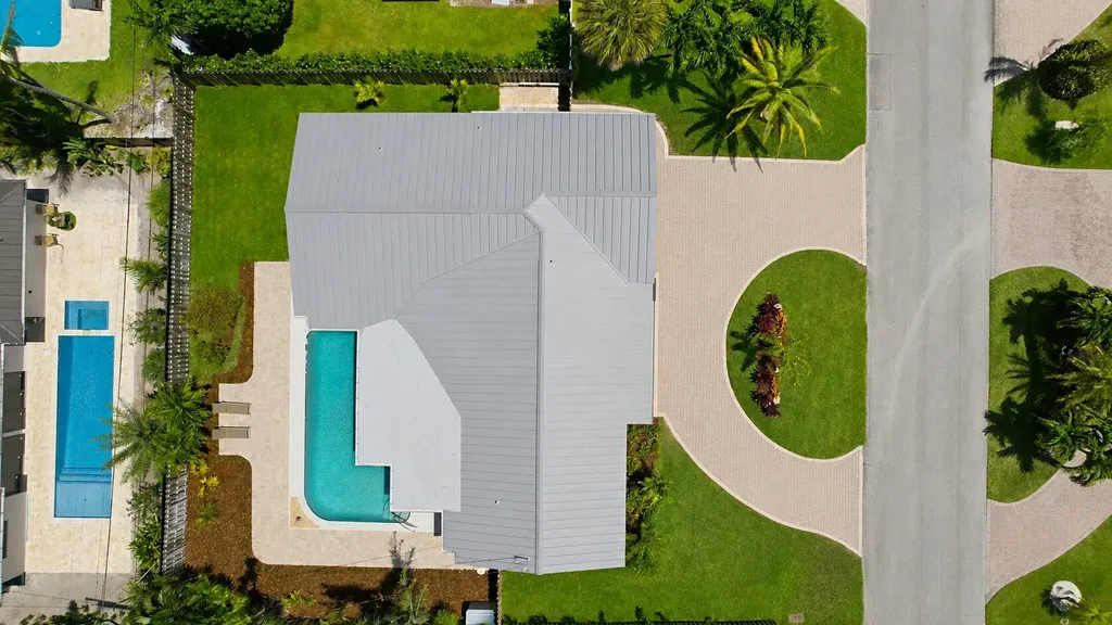 4111 NE 26th Terrace Lighthouse Point FL 33064