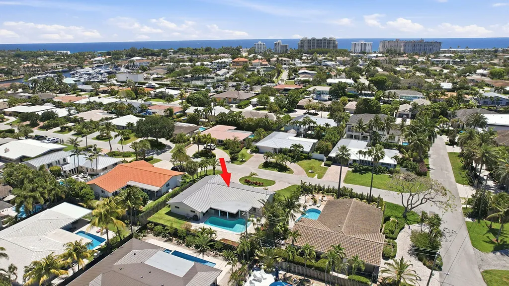 4111 NE 26th Terrace Lighthouse Point FL 33064