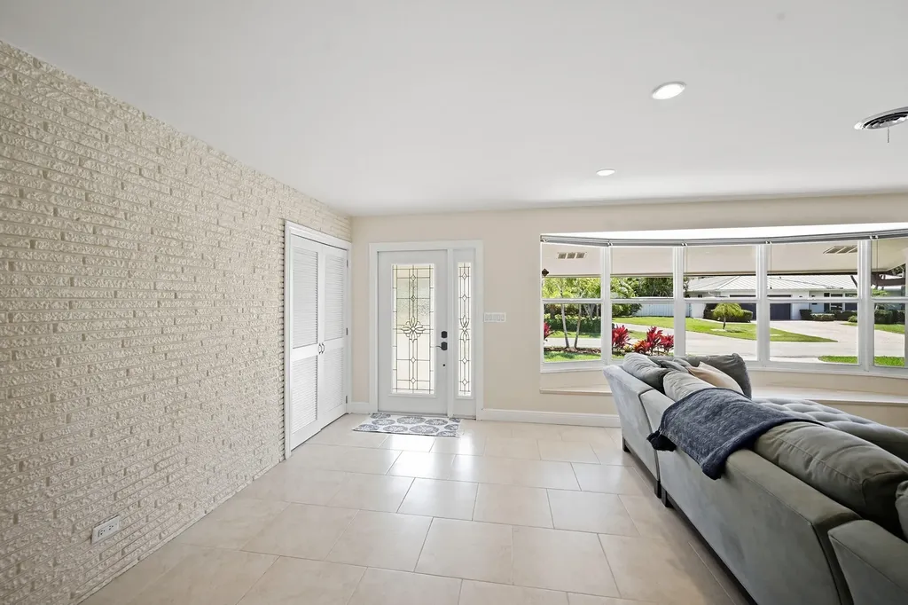 4111 NE 26th Terrace Lighthouse Point FL 33064