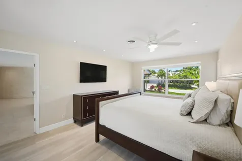 4111 NE 26th Terrace Lighthouse Point FL 33064