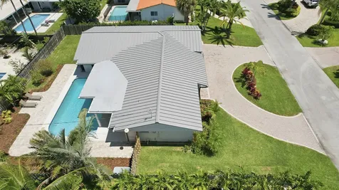 4111 NE 26th Terrace Lighthouse Point FL 33064