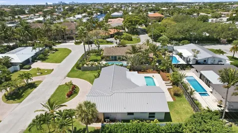 4111 NE 26th Terrace Lighthouse Point FL 33064