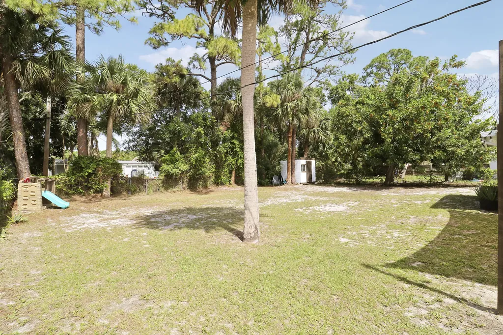 1625 40th Avenue Vero Beach FL 32960