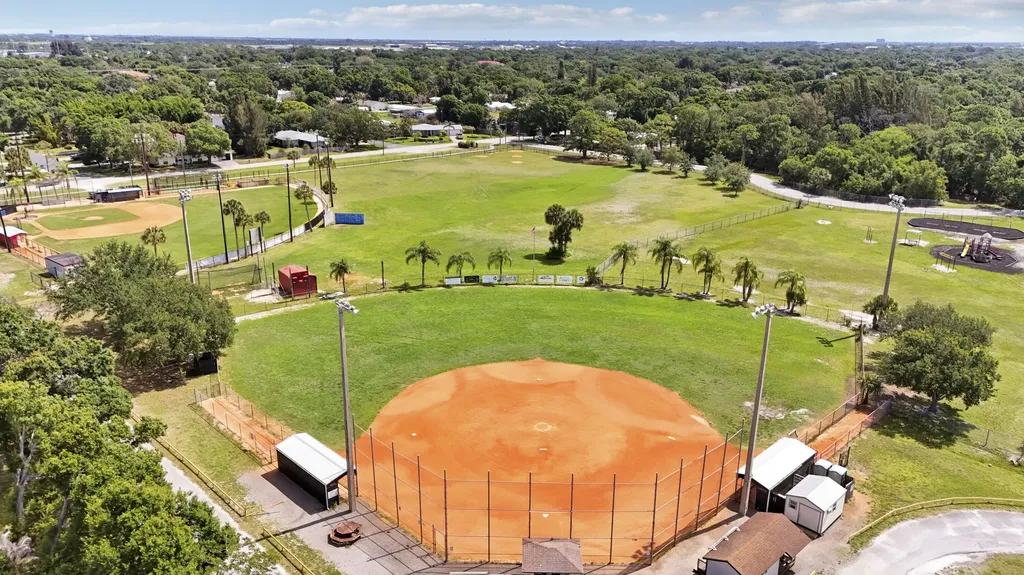 1625 40th Avenue Vero Beach FL 32960