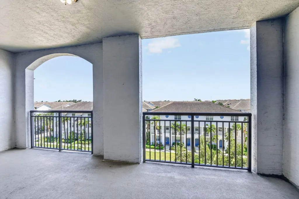 1660 Renaissance Commons Boulevard Boynton Beach FL 33426