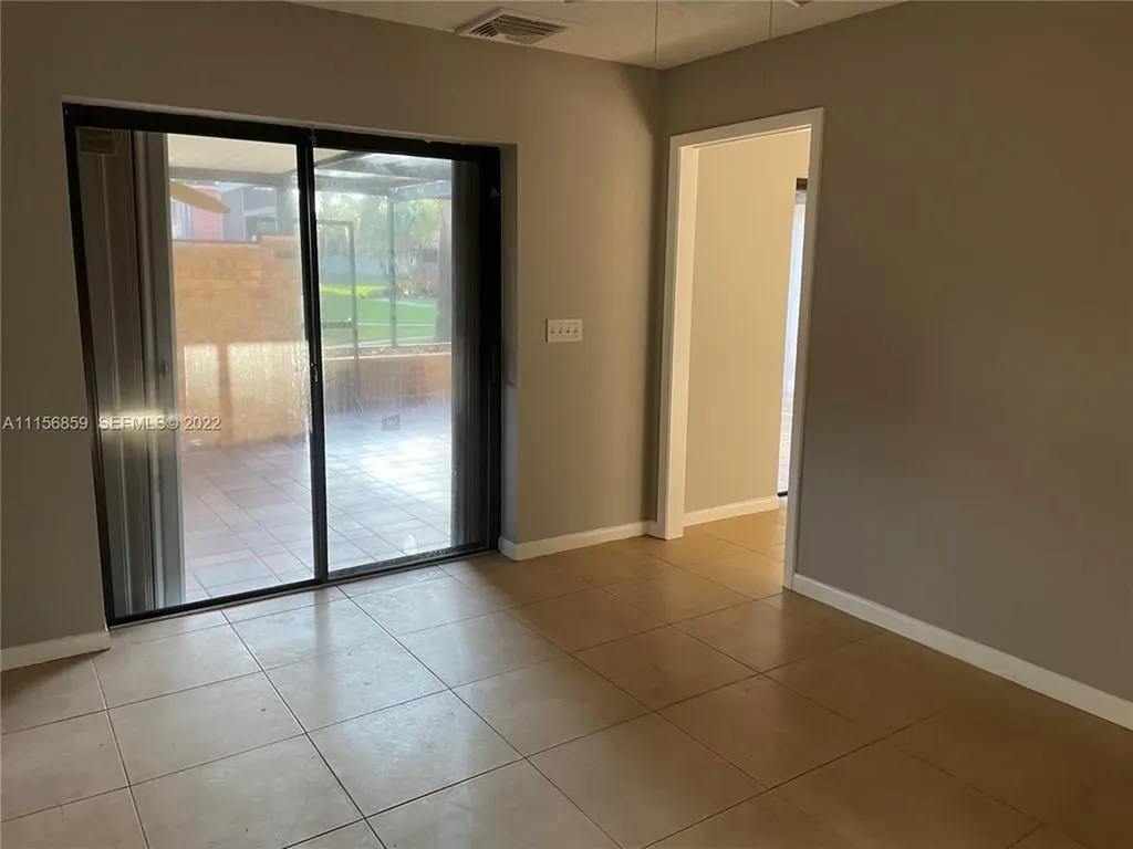 4648 Suburban Pines Drive Lake Worth FL 33463