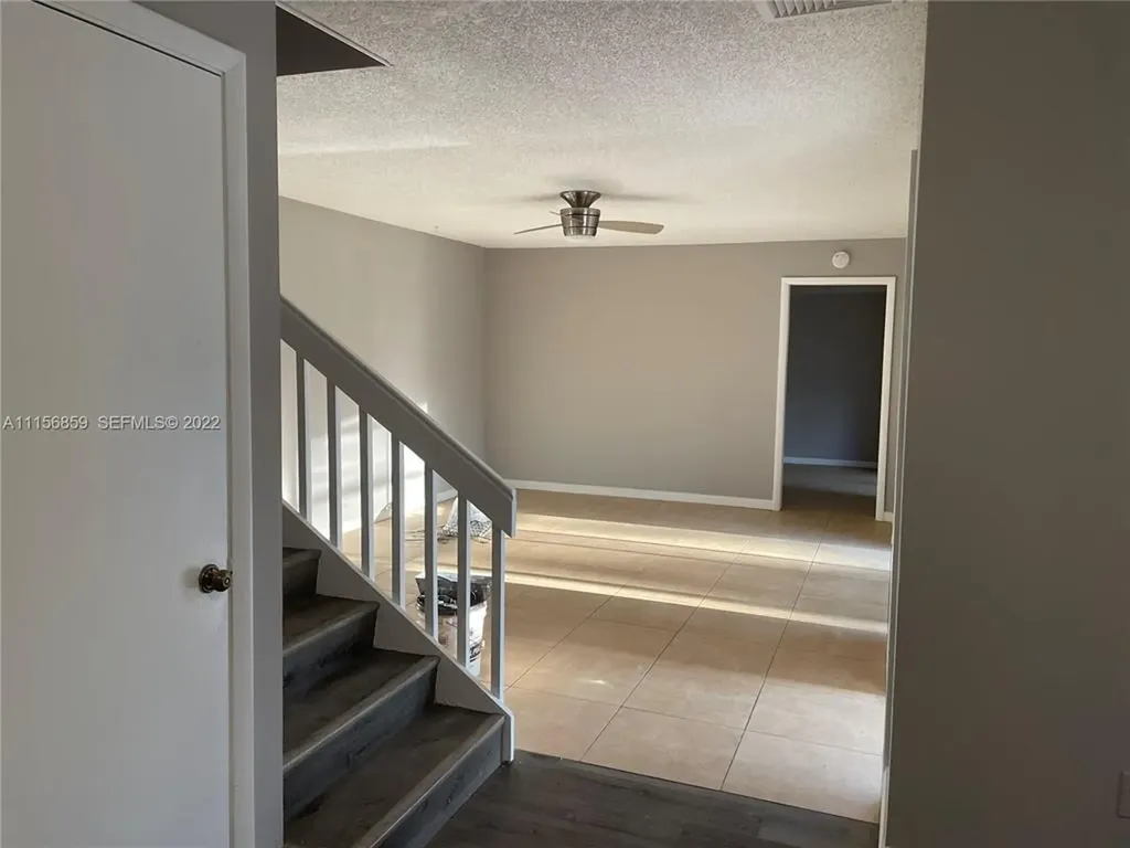 4648 Suburban Pines Drive Lake Worth FL 33463