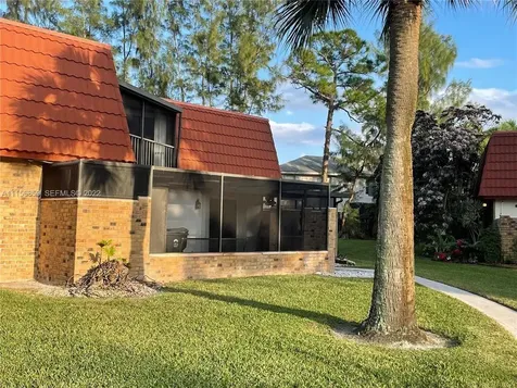 4648 Suburban Pines Drive Lake Worth FL 33463