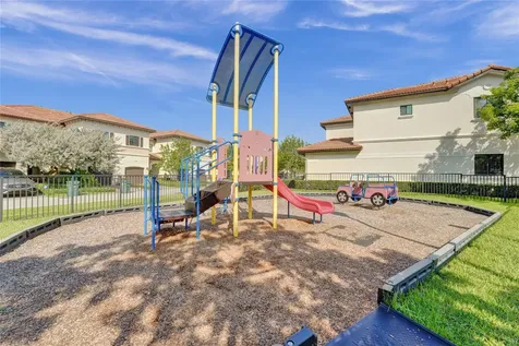 4208 N Dixie Highway Oakland Park FL 33334
