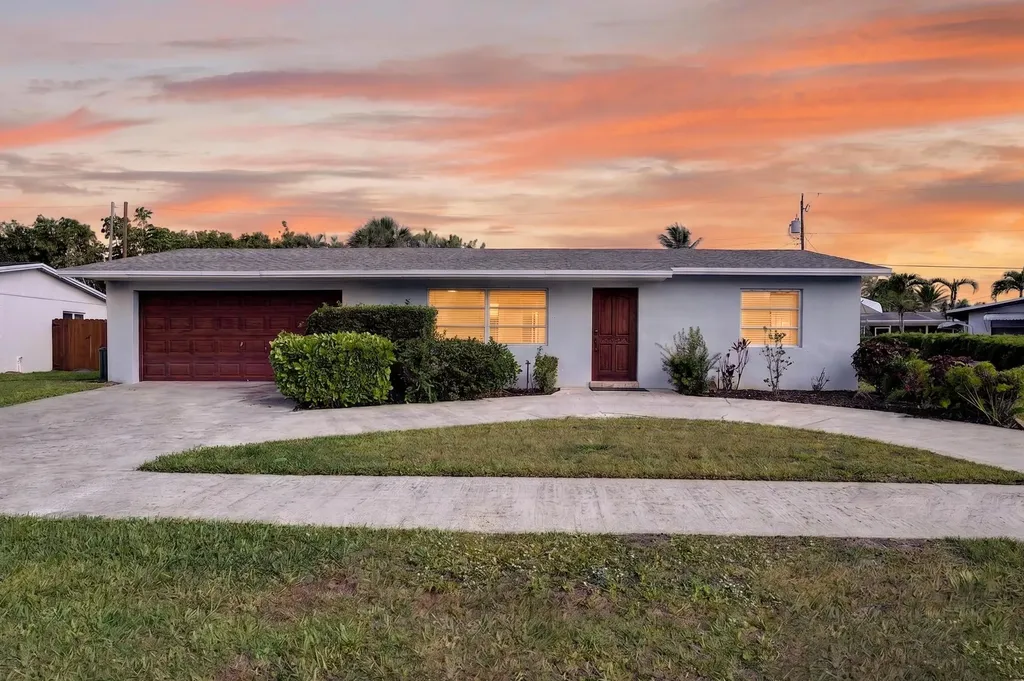 760 Cinnamon Road North Palm Beach FL 33408