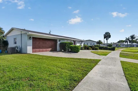 760 Cinnamon Road North Palm Beach FL 33408