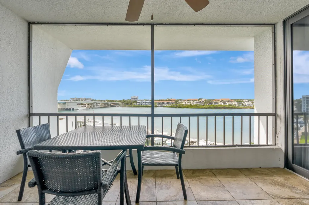 1648 Jupiter Cove Drive Jupiter FL 33469