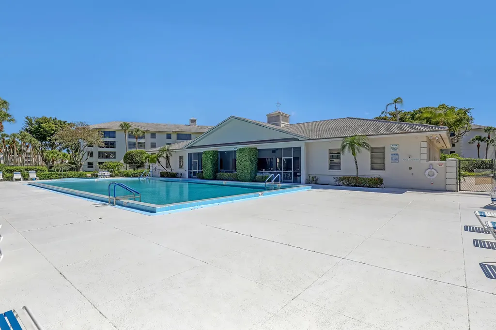3650 Whitehall Drive West Palm Beach FL 33401