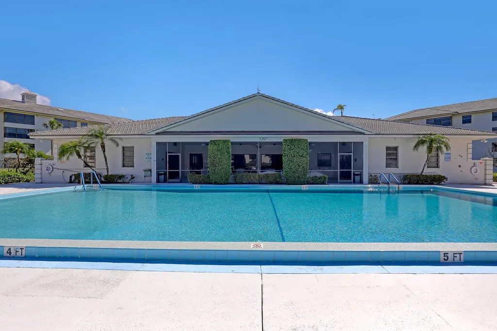 3650 Whitehall Drive West Palm Beach FL 33401