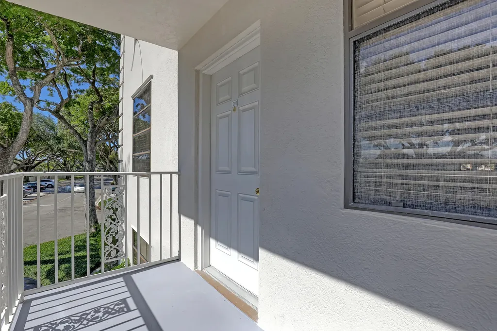 3650 Whitehall Drive West Palm Beach FL 33401